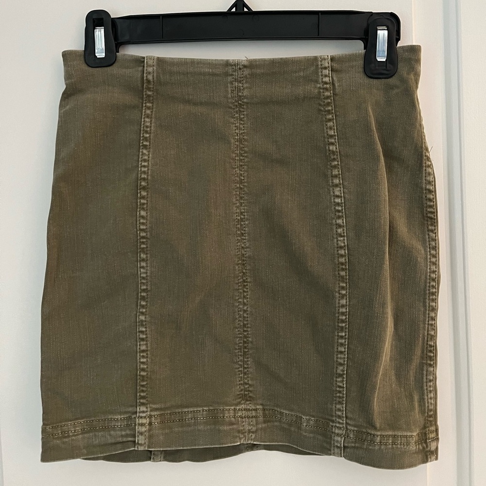 Free People Green Skirt – Size 0